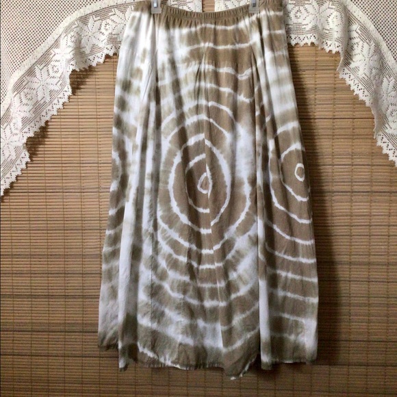 CHICOS tie dyed maxi-skirt summer lightweight flow - Picture 6 of 14